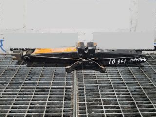 bontott NISSAN NAVARA Emelő