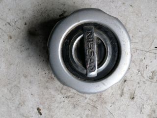 bontott NISSAN NAVARA Felniközép (1 db)