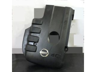 bontott NISSAN NAVARA Felső Hűtőburkolat