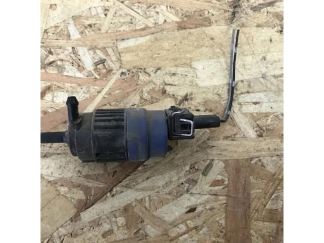 bontott NISSAN NAVARA Fényszórómosó Szivattyú