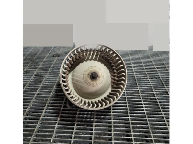 bontott NISSAN NAVARA Fűtőmotor (Klímás)