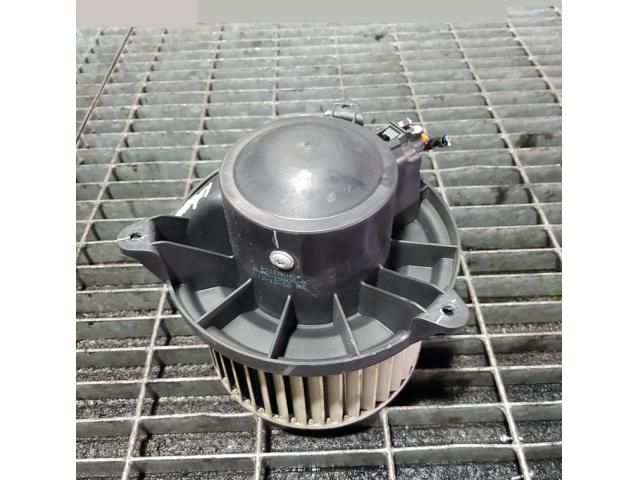 bontott NISSAN NAVARA Fűtőmotor (Klímás)