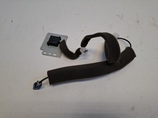 bontott NISSAN NAVARA GPS Antenna