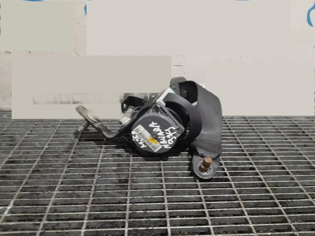 bontott NISSAN NAVARA Hátsó középső Biztonsági Öv