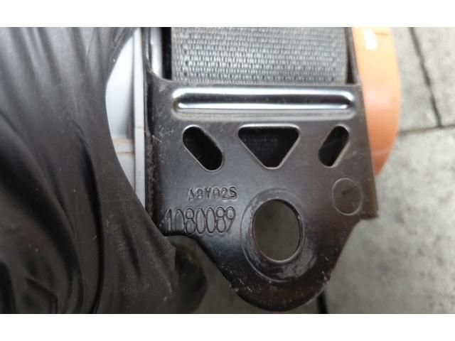 bontott NISSAN NAVARA Hátsó középső Biztonsági Öv