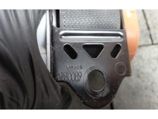 bontott NISSAN NAVARA Hátsó középső Biztonsági Öv