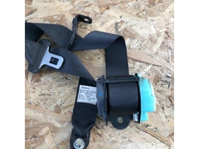bontott NISSAN NAVARA Hátsó középső Biztonsági Öv