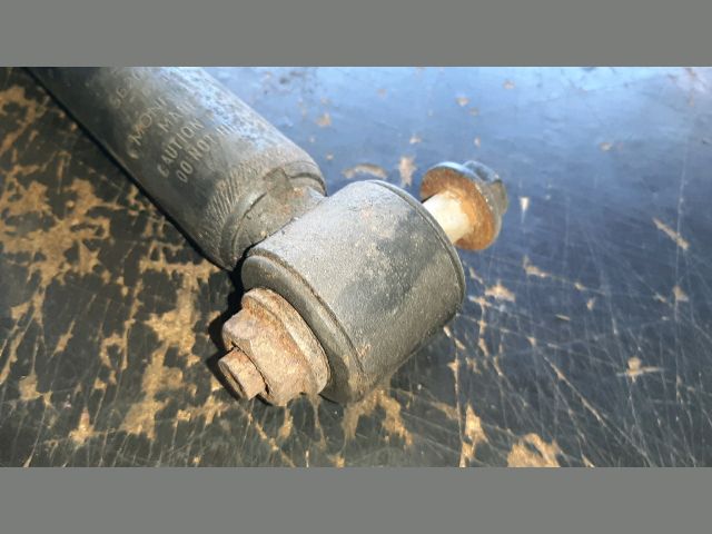 bontott NISSAN NAVARA Hátsó Lengéscsillapító (Pozíciófüggetlen)