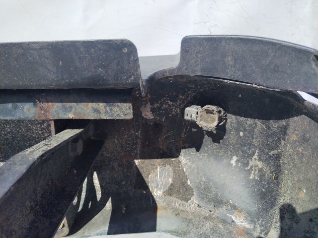 bontott NISSAN NAVARA Hátsó Lökhárító (Üresen)