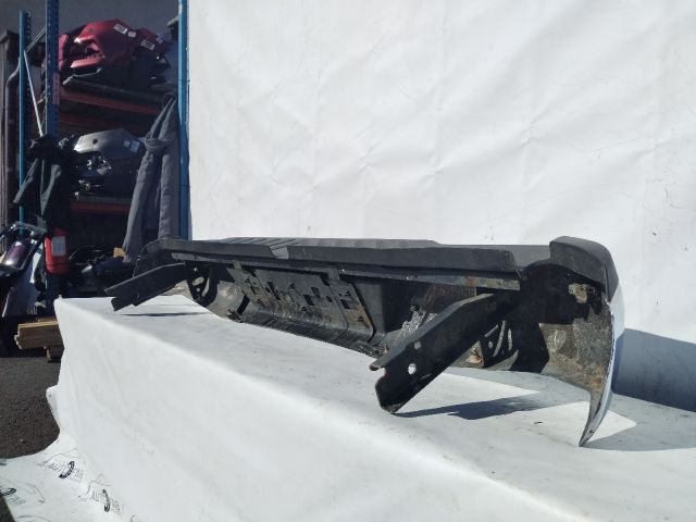 bontott NISSAN NAVARA Hátsó Lökhárító (Üresen)