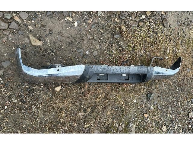 bontott NISSAN NAVARA Hátsó Lökhárító (Üresen)