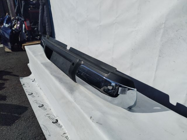 bontott NISSAN NAVARA Hátsó Lökhárító (Üresen)
