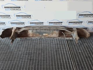 bontott NISSAN NAVARA Hátsó Lökhárító (Üresen)