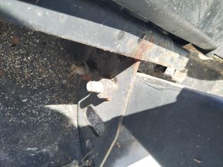 bontott NISSAN NAVARA Hátsó Lökhárító (Üresen)