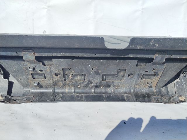 bontott NISSAN NAVARA Hátsó Lökhárító (Üresen)