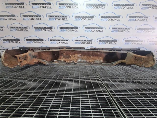 bontott NISSAN NAVARA Hátsó Lökhárító (Üresen)