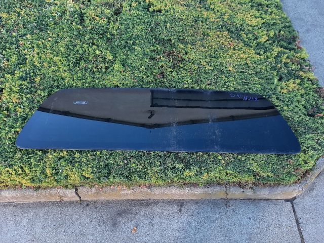 bontott NISSAN NAVARA Hátsó Szélvédő