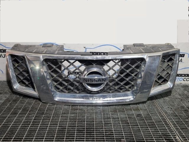 bontott NISSAN NAVARA Hűtőrács