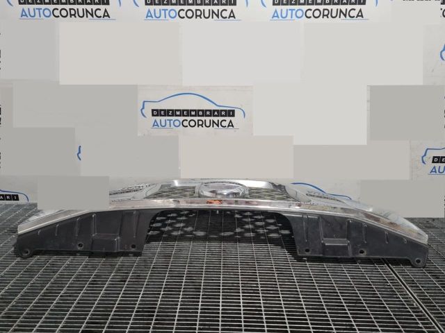 bontott NISSAN NAVARA Hűtőrács