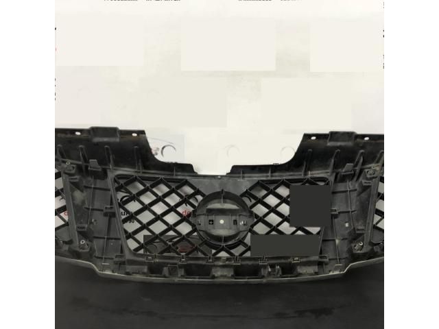 bontott NISSAN NAVARA Hűtőrács