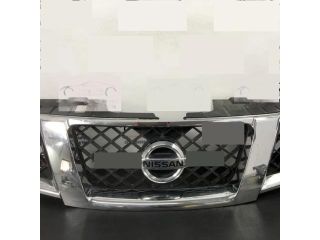 bontott NISSAN NAVARA Hűtőrács