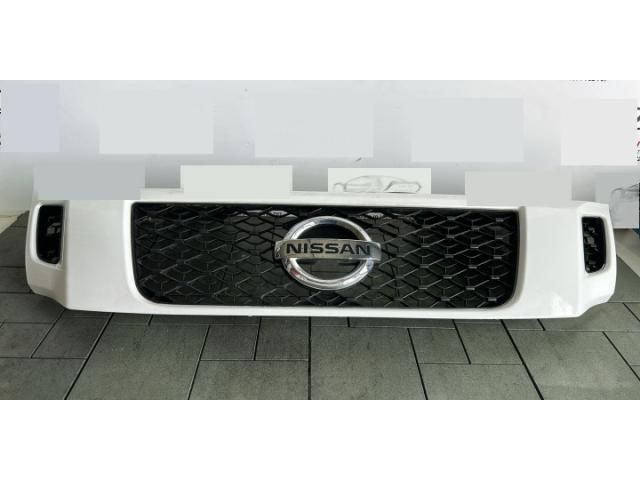 bontott NISSAN NAVARA Hűtőrács