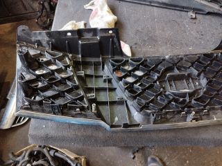 bontott NISSAN NAVARA Hűtőrács