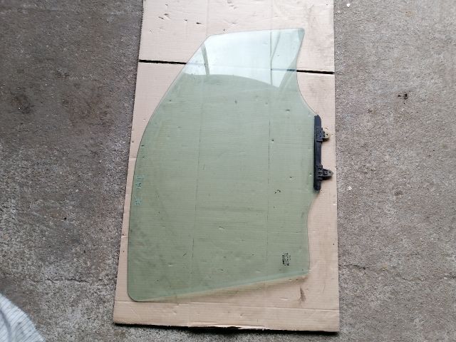 bontott NISSAN NAVARA Jobb első Ablak