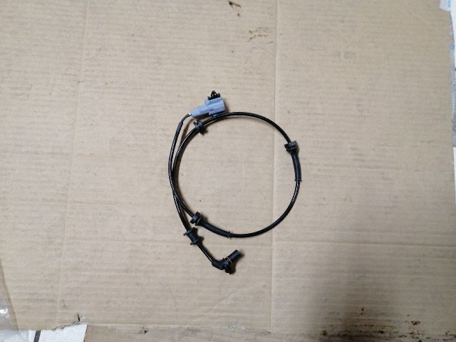 bontott NISSAN NAVARA Jobb első ABS Jeladó