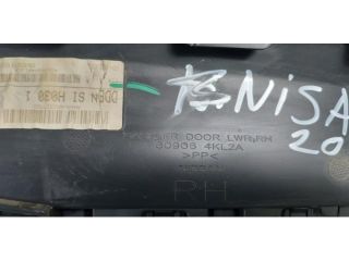 bontott NISSAN NAVARA Jobb első Ajtó Kárpit
