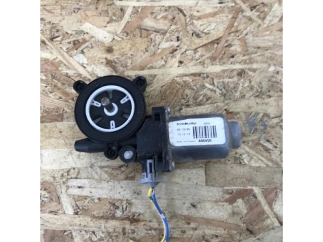 bontott NISSAN NAVARA Jobb hátsó Ablakemelő Motor