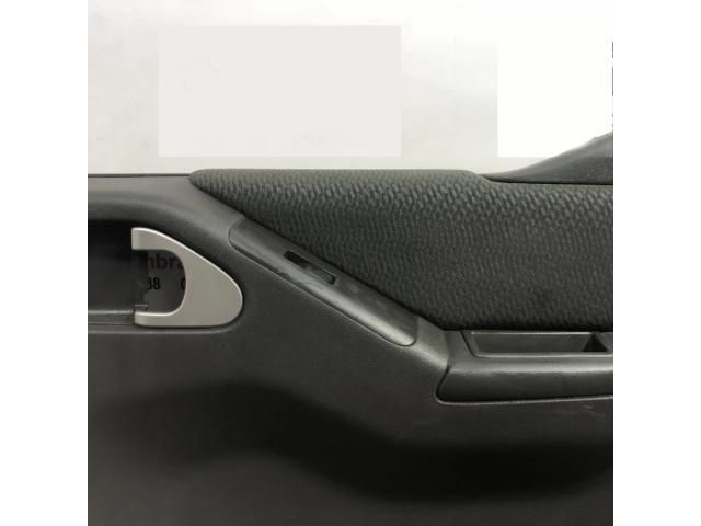 bontott NISSAN NAVARA Jobb hátsó Ajtó Kárpit