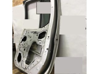 bontott NISSAN NAVARA Jobb hátsó Ajtó (Üres lemez)