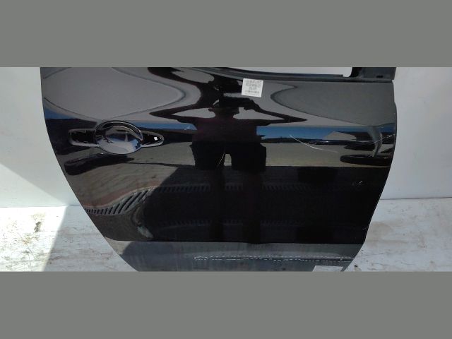 bontott NISSAN NAVARA Jobb hátsó Ajtó (Üres lemez)