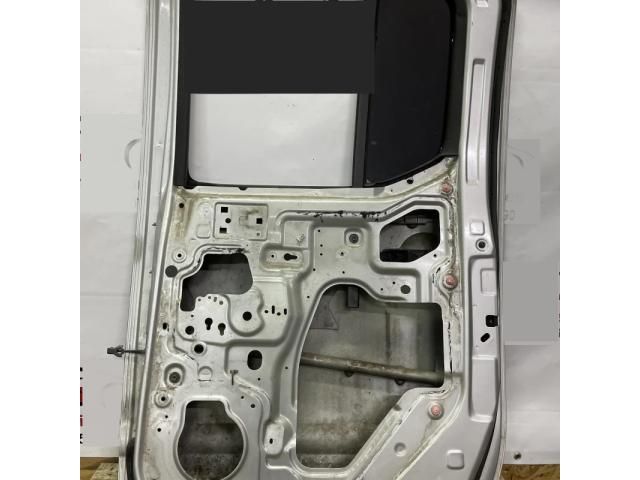 bontott NISSAN NAVARA Jobb hátsó Ajtó (Üres lemez)