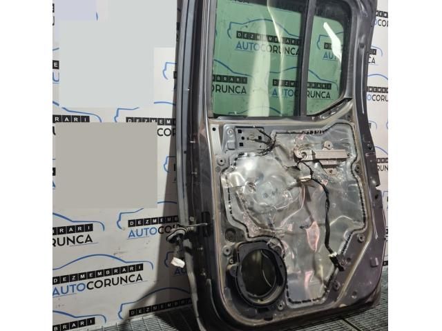 bontott NISSAN NAVARA Jobb hátsó Ajtó (Üres lemez)