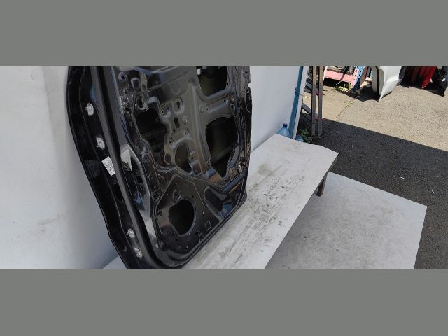 bontott NISSAN NAVARA Jobb hátsó Ajtó (Üres lemez)