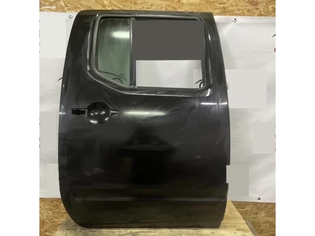 bontott NISSAN NAVARA Jobb hátsó Ajtó (Üres lemez)