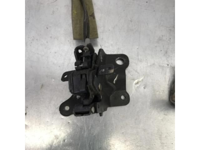 bontott NISSAN NAVARA Jobb hátsó Ajtózár