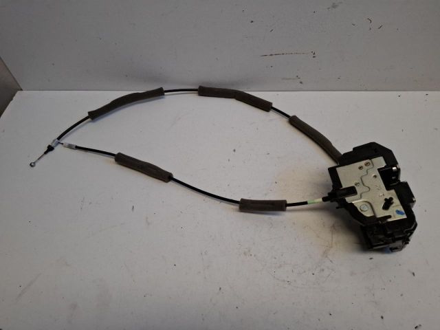 bontott NISSAN NAVARA Jobb hátsó Ajtózár