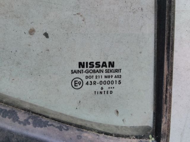 bontott NISSAN NAVARA Jobb hátsó Fixüveg (Ajtóban)