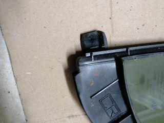 bontott NISSAN NAVARA Jobb hátsó Fixüveg (Ajtóban)