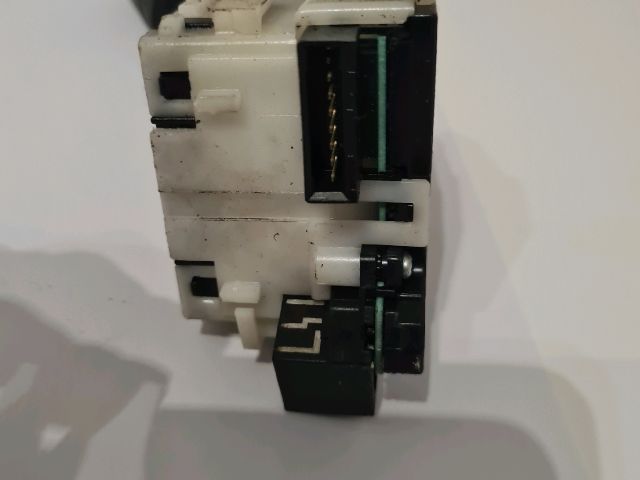 bontott NISSAN NAVARA Jobb Kormánykapcsoló Ablaktörlő