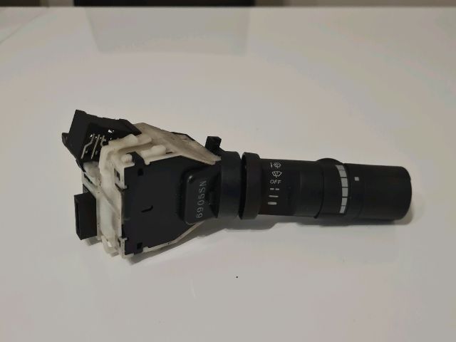 bontott NISSAN NAVARA Jobb Kormánykapcsoló Ablaktörlő