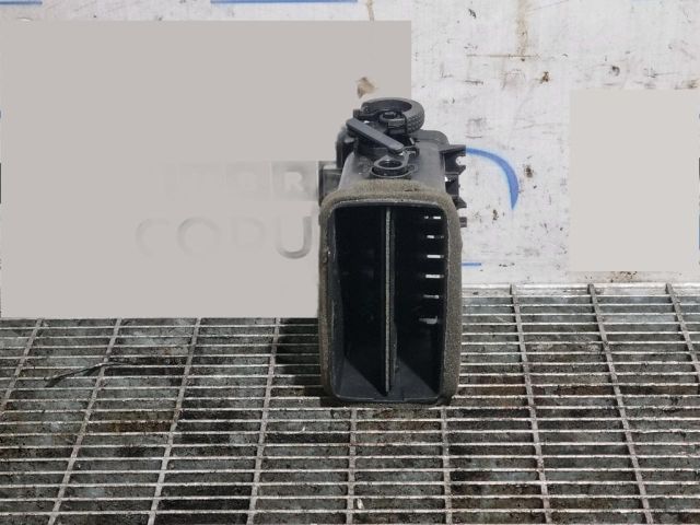 bontott NISSAN NAVARA Jobb Szellőző