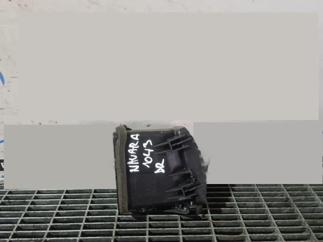 bontott NISSAN NAVARA Jobb Szellőző