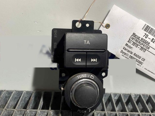 bontott NISSAN NAVARA Kapcsoló (Magában)