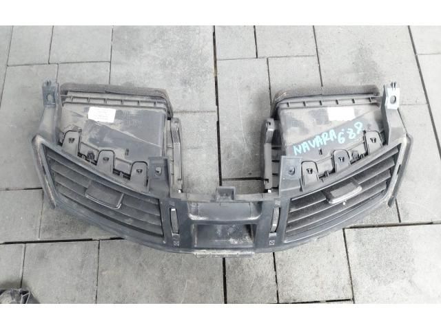 bontott NISSAN NAVARA Középső Szellőző
