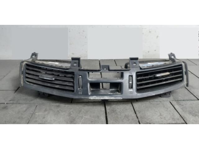 bontott NISSAN NAVARA Középső Szellőző