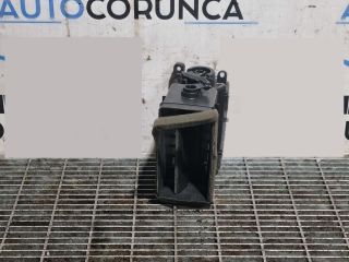 bontott NISSAN NAVARA Középső Szellőző